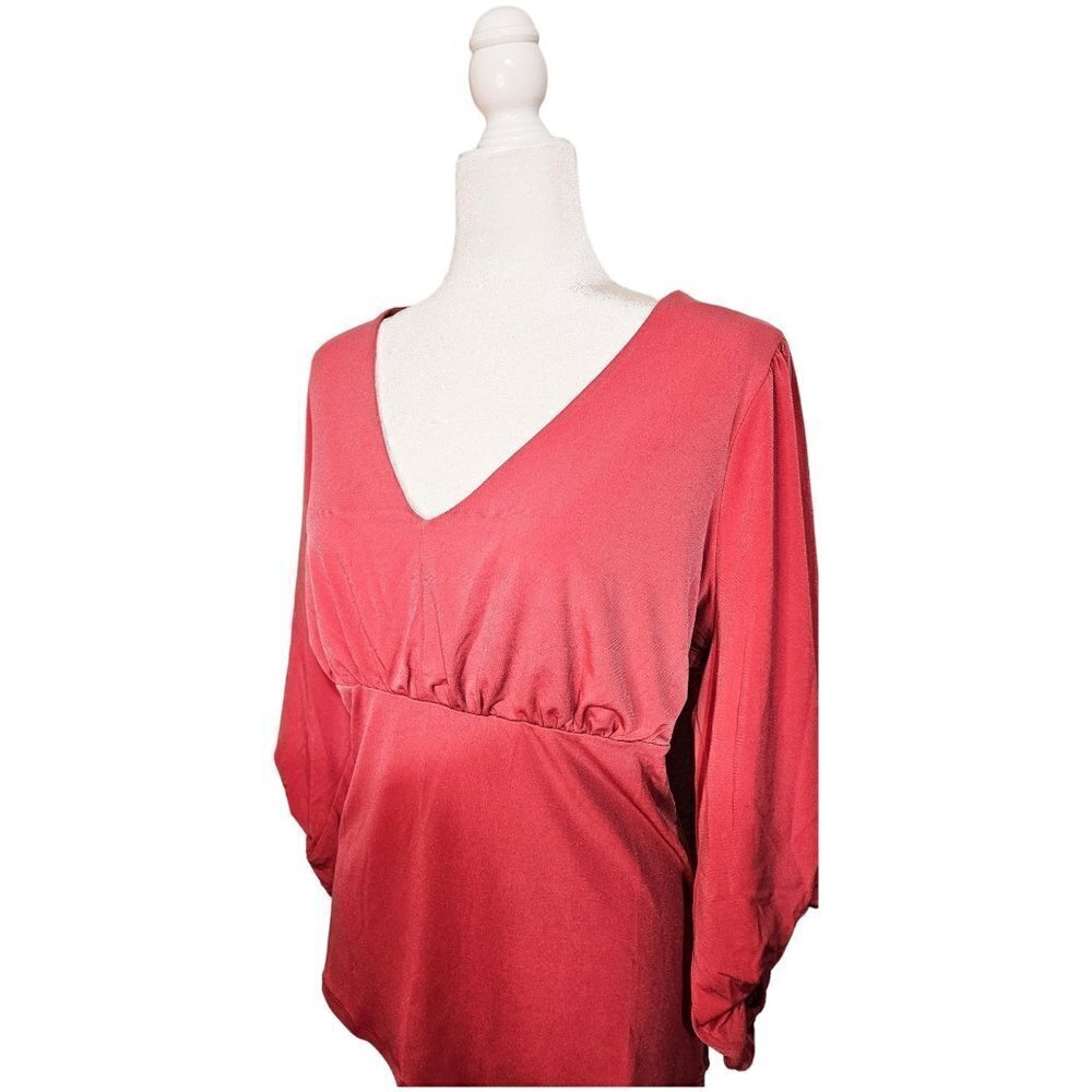 Torrid NWT Studio Knit V-Neck 3/4 Sleeve Shirred Top size 4/4X/26 - Picture 6 of 9